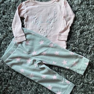 Baby Gap girls Pajamas 18-24 month